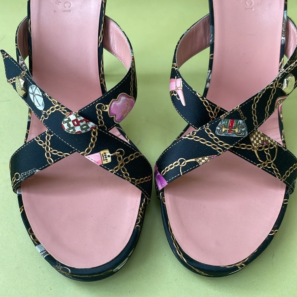 Gucci vintage multicolored satin/leather heels